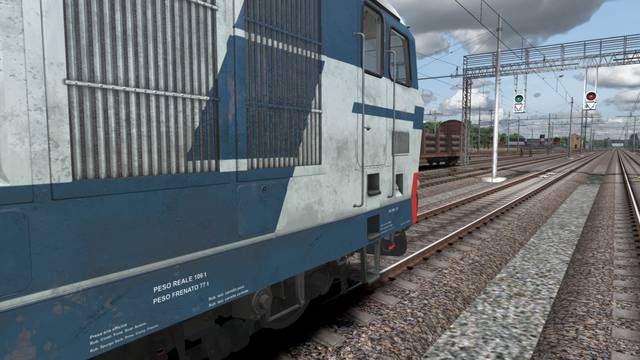 Italian Railways E652 Tigre Locomotive & Wagons